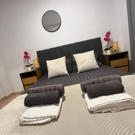 Magdalena Apartament Torrevieja Eksteriør billede